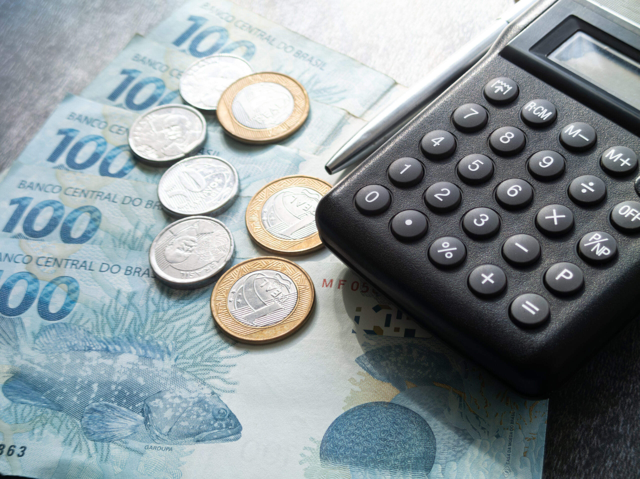 Empresários precisam reforçar planejamento para 2026 diante de transição tributária, orientam entidades