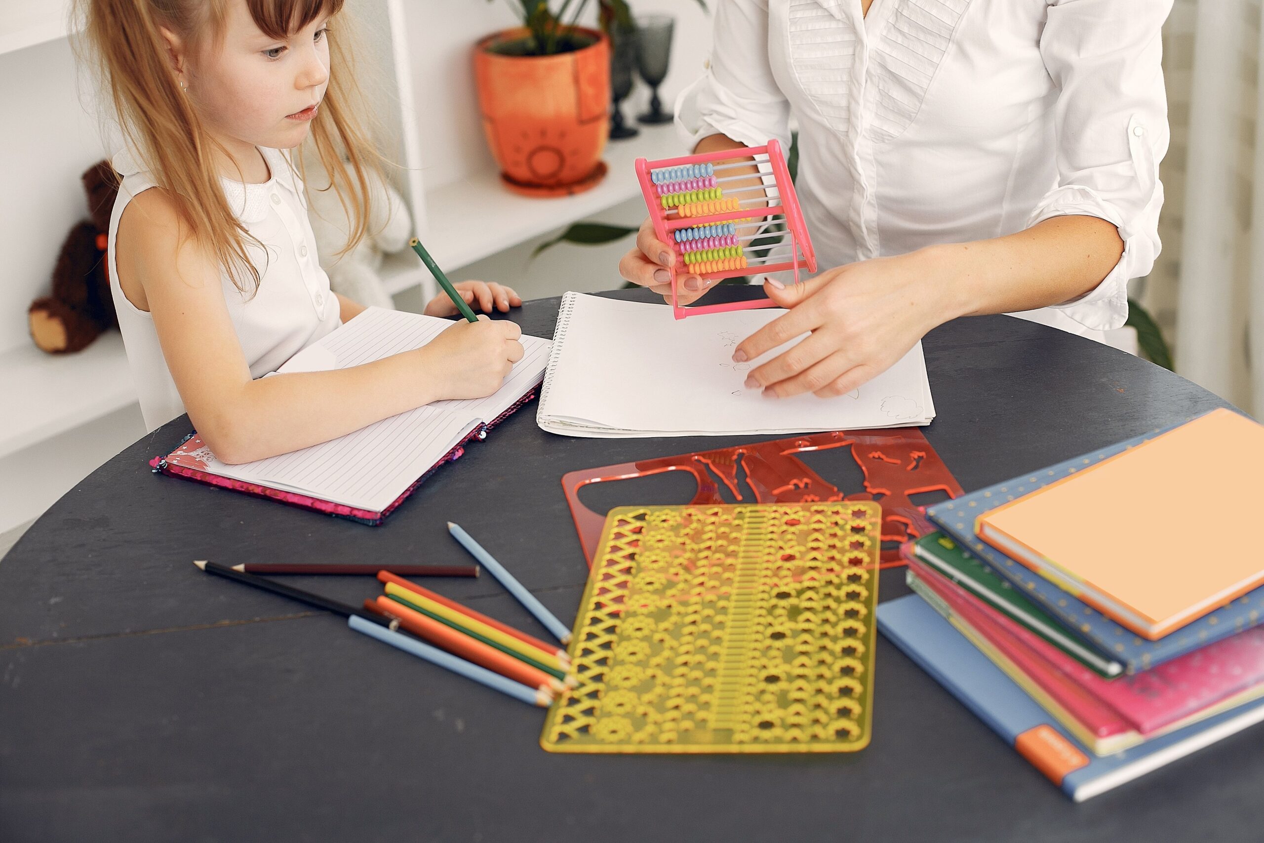 Especialista orienta sobre prevenção e hábitos saudáveis no desenvolvimento infantil